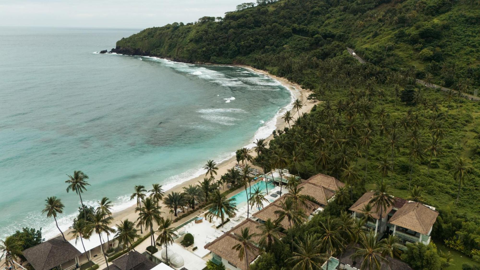 Seven Secrets By Hanging Gardens Senggigi Exterior photo